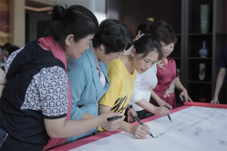 1697609082933599.jpg 13.jpg