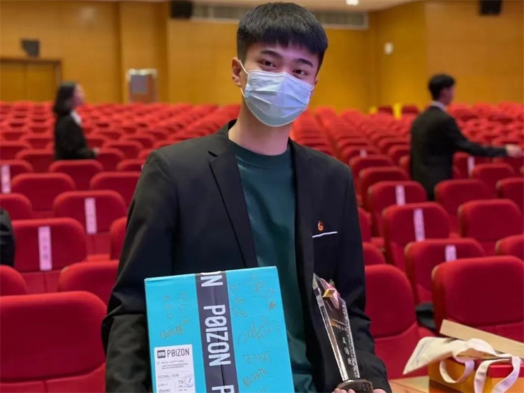 1728958713155383.jpg 68.jpg