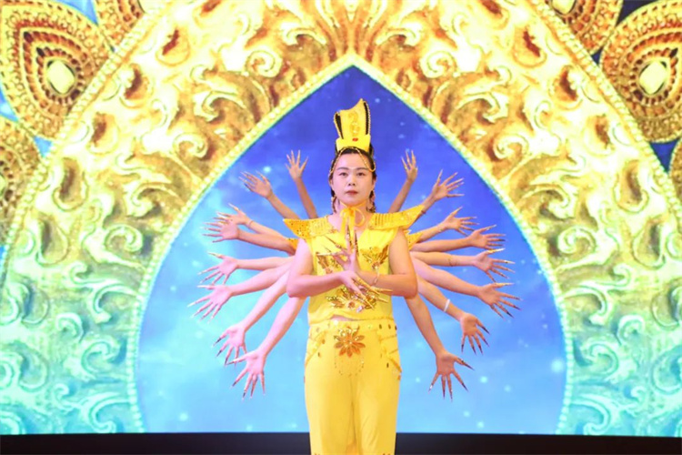 1728962932178725.jpg 83.jpg