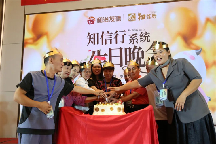 1728979660343538.jpg 44.jpg