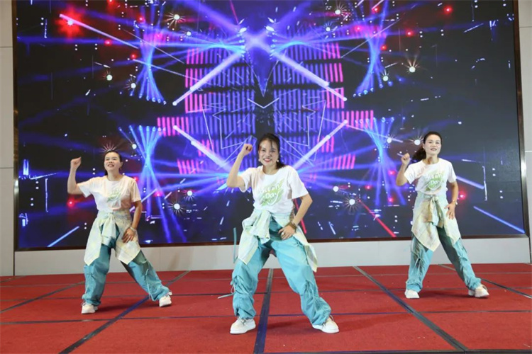 1728979758611767.jpg 51.jpg