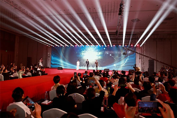 1729578907344139.jpg 176.jpg