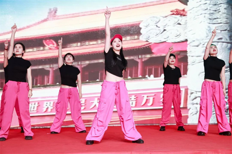 1729579422609691.jpg 206.jpg