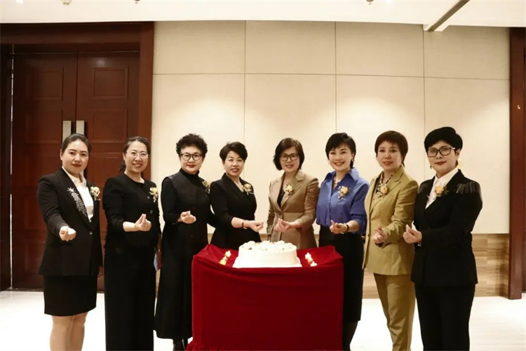 1747988505804228.jpg 72.jpg