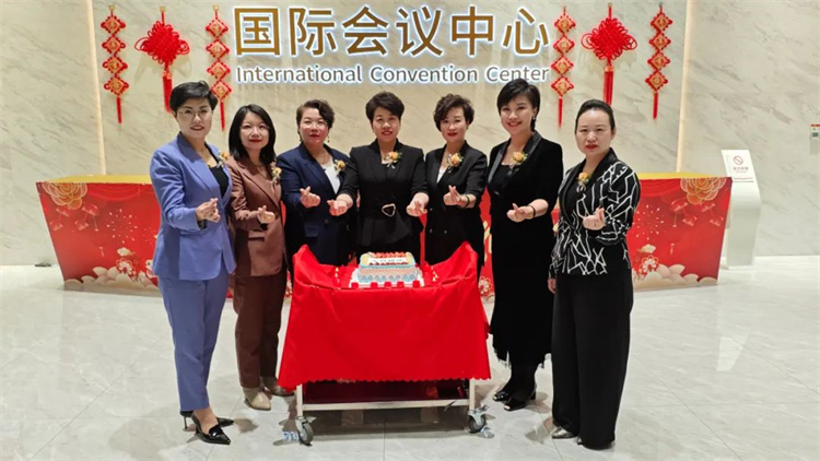 1747988531184905.jpg 75.jpg