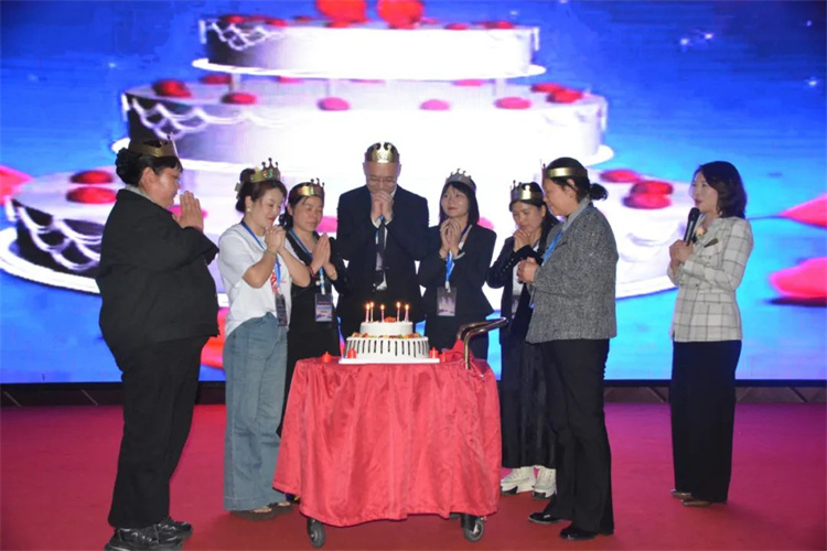 1747988591152418.jpg 82.jpg