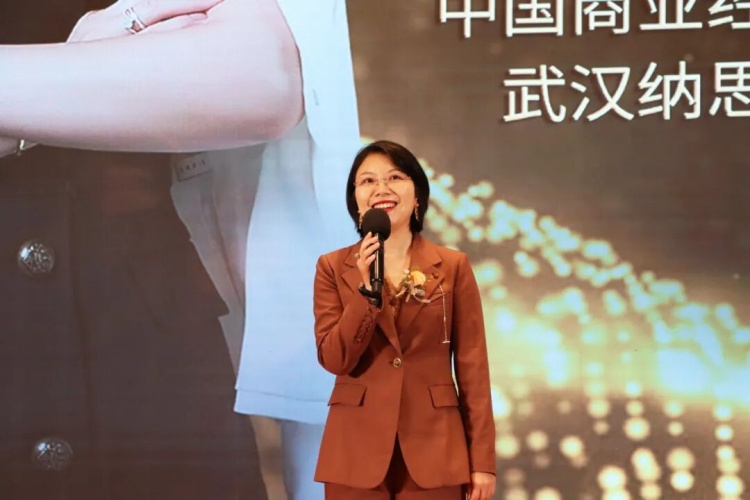 1760778215481864.jpg 32.jpg