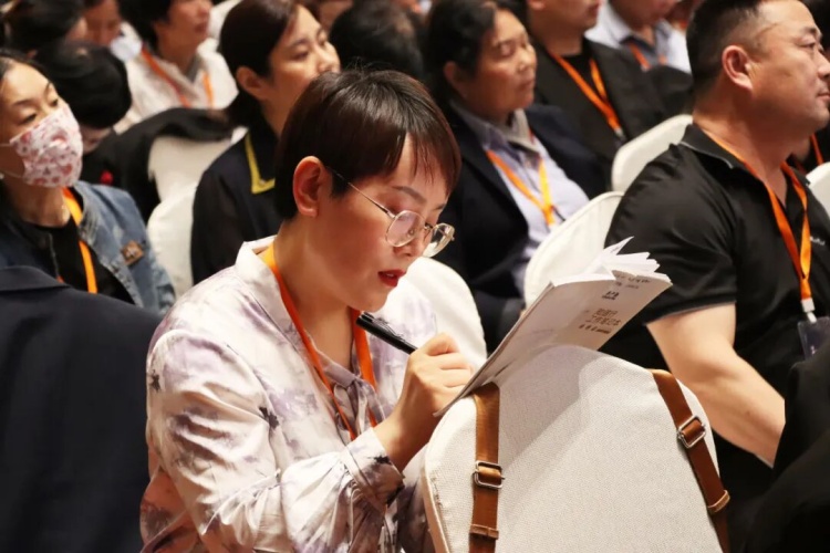 1760778300484105.jpg 41.jpg