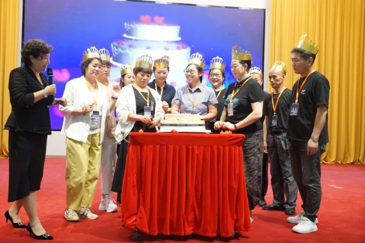 1761100669536468.jpg 77.jpg